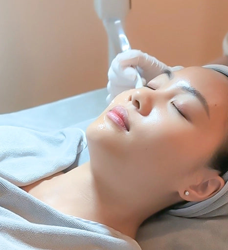 Hydra Deep Care Facial
